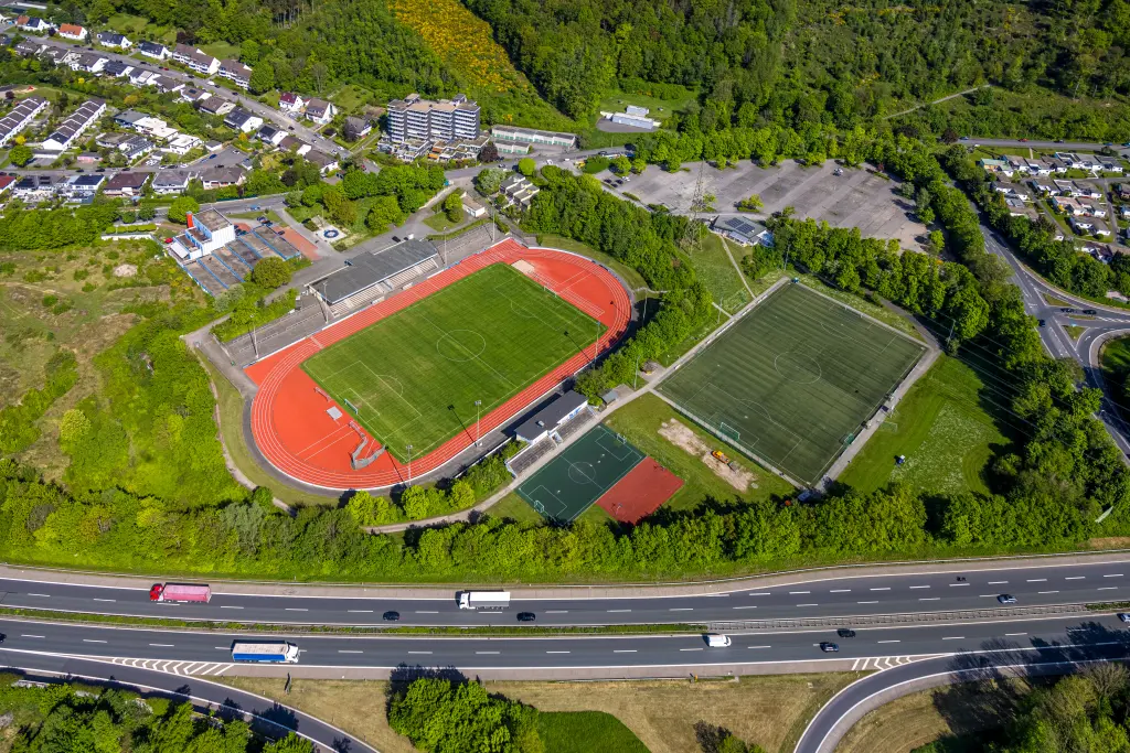 Foto: Eine Luftbildaufnahme zeigt das Erich-Berlet-Stadion im Stadtteil Hohenlimburg