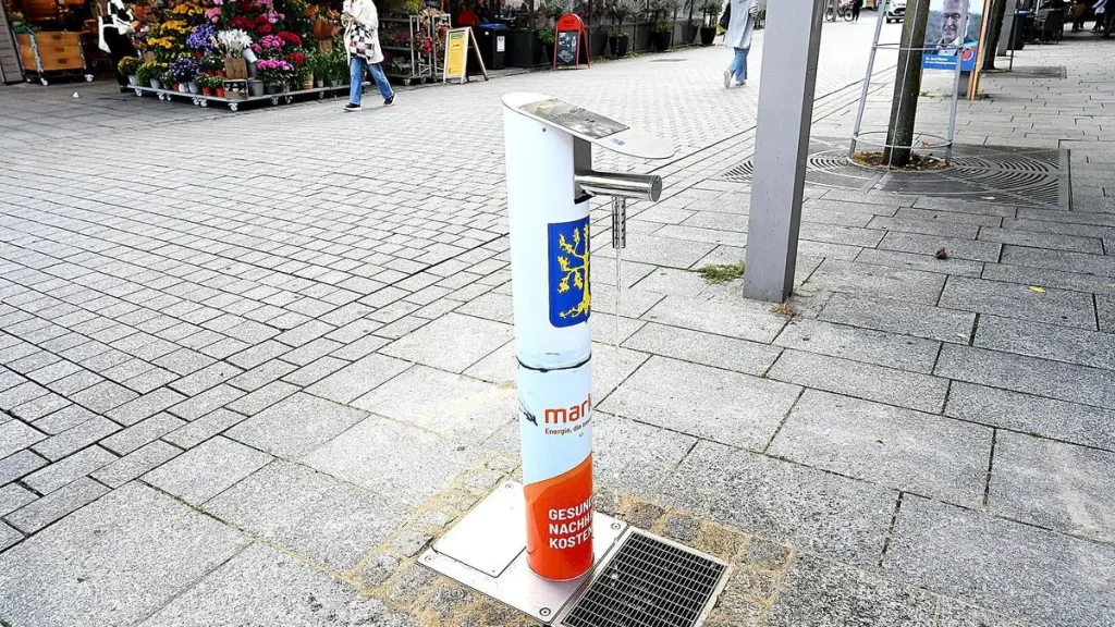 Trinkwasserbrunnen - Friedrich-Ebert-Platz