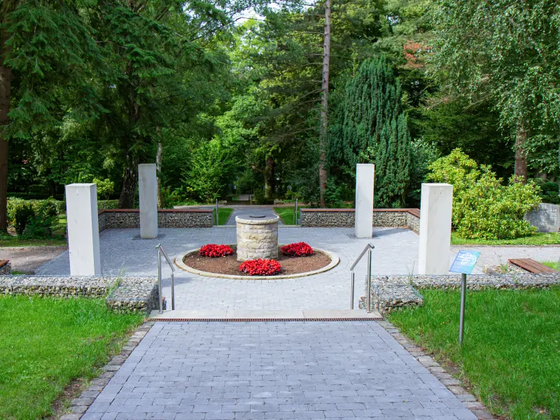 Ewigkeitsbrunnen Friedhof Delstern
