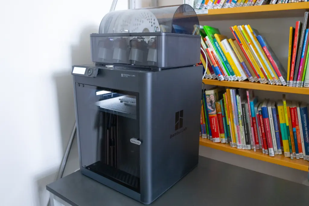 Foto: Zu sehen ist ein 3D-Drucker.