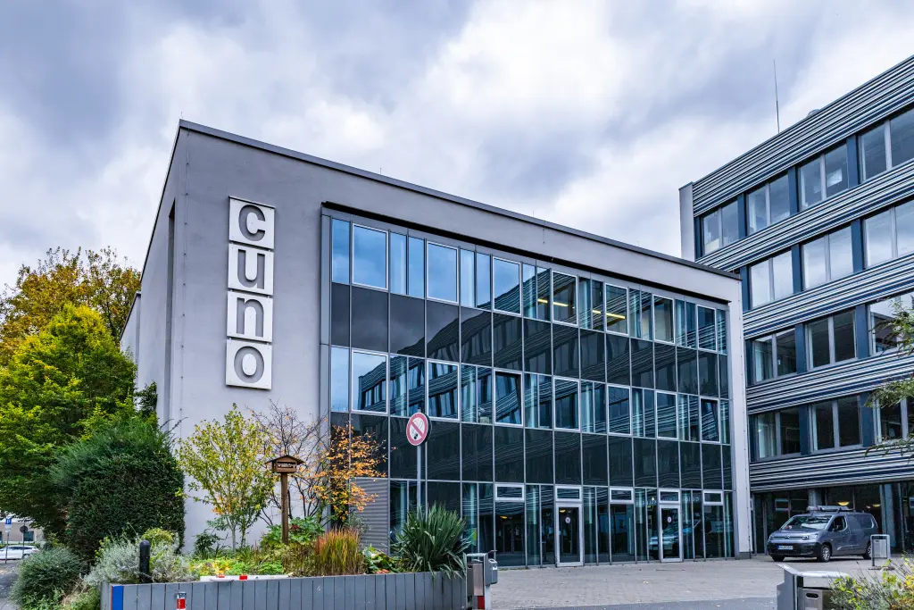 Foto: Eine Außenfotografie eines Gebäudeabschnitts des Cuno-Berufskollegs.