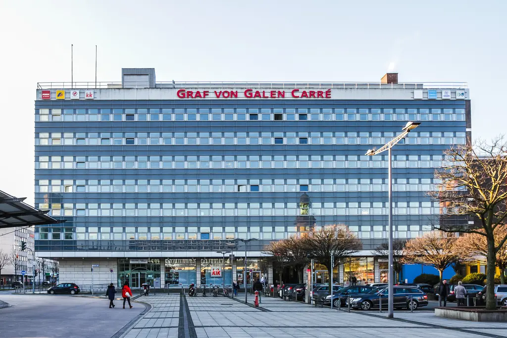 Das Rathaus II am Berliner Platz