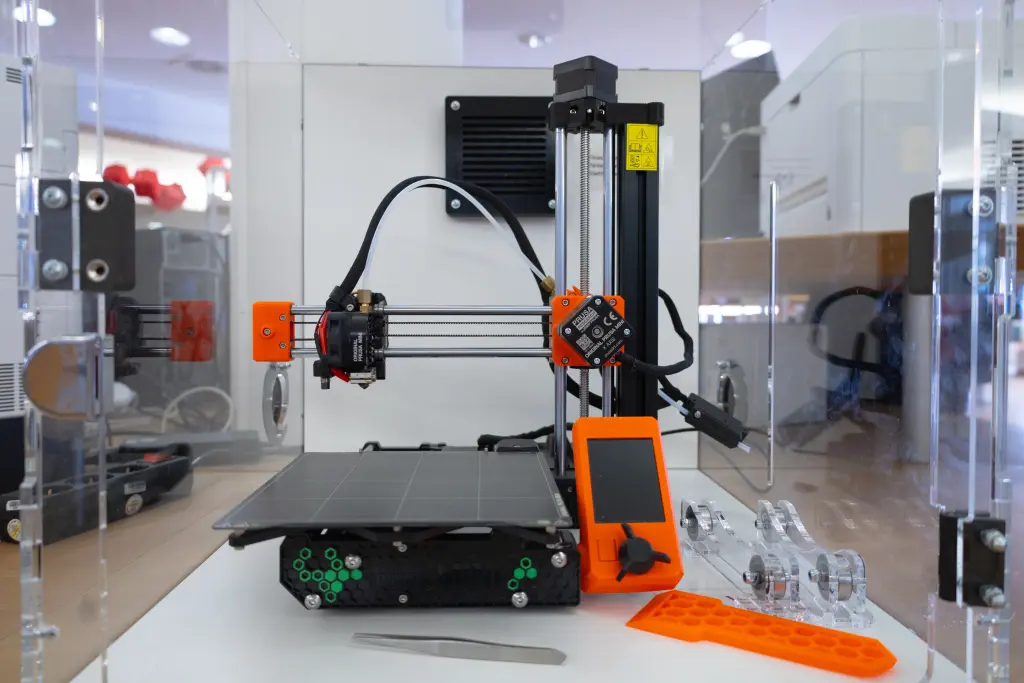 Foto: Zu sehen ist ein 3D-Drucker.