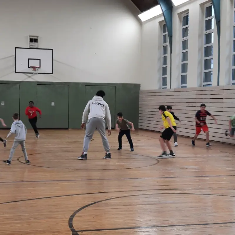 Foto: Die gemeinsame Freude an Bewegung steht im Mittelpunkt des Projektes &bdquo;Ich beweg mich mit dir&ldquo; an der Fritz-Reuter-Schule.