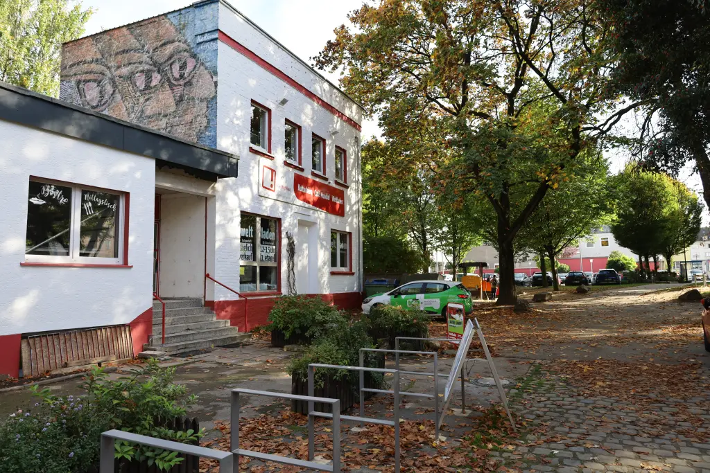 Foto: Au&szlig;enaufnahme vom AllerWeltHaus.