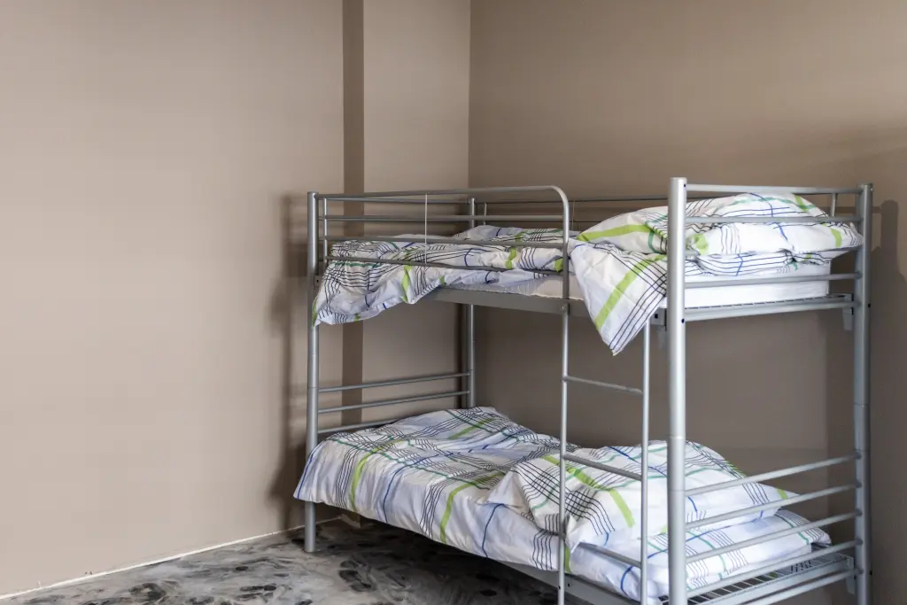 Foto: Ein Etagenbett in einem der Zimmer des Hostels an der Hochstraße.