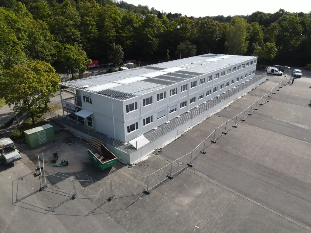 Foto: Das Containerdorf Kirchenberg in Hohenlimburg aus der Vogelperspektive.
