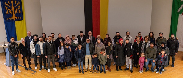 Regelmäßig finden im Hagener Rathaus Einbürgerungsfeiern statt. (Foto: Linda Kolms/Stadt Hagen) Regelmäßig finden im Hagener Rathaus Einbürgerungsfeiern statt. (Foto: Linda Kolms/Stadt Hagen)