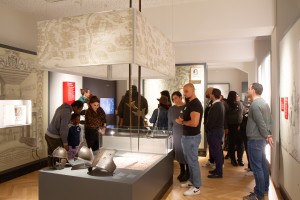 Die Mitglieder der Hagener MSOen besichtigten gemeinsam das neu eröffnete Stadtmuseum. (Foto: Karla Koball/Stadt Hagen)
