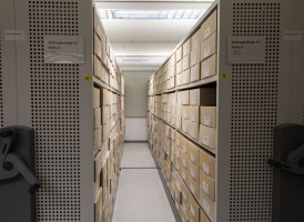 Die Personenstandsregister der Stadt Hagen füllen mittlerweile fast einen halben Kilometer Regalfläche. (Foto: Stadtarchiv Hagen)