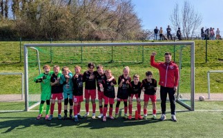 Die U13 Mannschaft der Hildegardis-Schule hat sich für den DFB Schul-Cup qualifiziert. (Foto: Frank Henkes/Stadt Hagen)