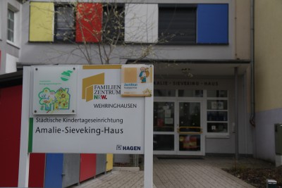 Die Kita in der Gutenbergstraße versteht sich selbst als modernes Familienzentrum. (Foto: Max Gerhard/Stadt Hagen) Die Kita in der Gutenbergstraße versteht sich selbst als modernes Familienzentrum. (Foto: Max Gerhard/Stadt Hagen)