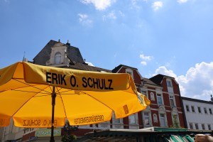 Bei den nächsten Terminen der Sommertour können Bürgerinnen und Bürger in Vorhalle und Eilpe mit Oberbürgermeister Erik O. Schulz ins Gespräch kommen. (Foto: Stadt Hagen)