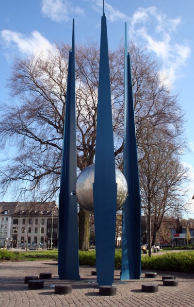 Zentralplastik am westlichen Eingang des Volksparks. (Foto: Michael Kaub/Stadt Hagen)