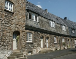 Arbeitersiedlung Walddorf (1907-12); Scharnierfunktion zwischen Arbeiterwohnungsbau und Gartenstadtbewegung; Architekt: Richard Riemerschmid. Foto: Karsten-Thilo Raab