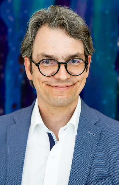 Dr. André Erpenbach. Dr. André Erpenbach.