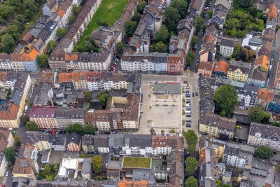 Der Klimaspaziergang bot zahlreiche Erfolgsgeschichten direkt aus dem Quartier. (Foto: Hans Blossey) Der Klimaspaziergang bot zahlreiche Erfolgsgeschichten direkt aus dem Quartier. (Foto: Hans Blossey)