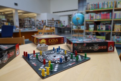 In der Bücherei Hohenlimburg findet ein Spielenachmittag statt. (Foto: Franziska Michels/Stadt Hagen) In der Bücherei Hohenlimburg findet ein Spielenachmittag statt. (Foto: Franziska Michels/Stadt Hagen)