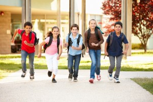 Die Stadt Hagen lädt zu einer Infoveranstaltung für die Eltern künftiger Schulkinder ein. (Foto: Monkey Business Images/Shutterstock)